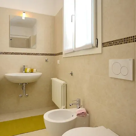 Hotel Rialto Deluxe *
